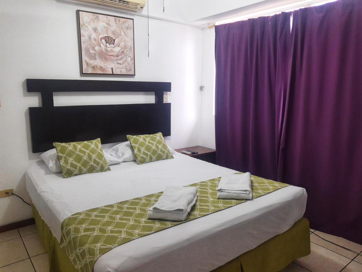 Suites & San Benito - Flats Apartamento San Salvador